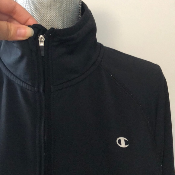 Champion Tops - Champion half zip up pullover